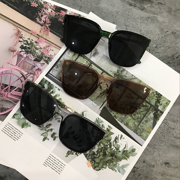 Κυρίες γυαλιά ηλίου σε διάφορα χρώματα