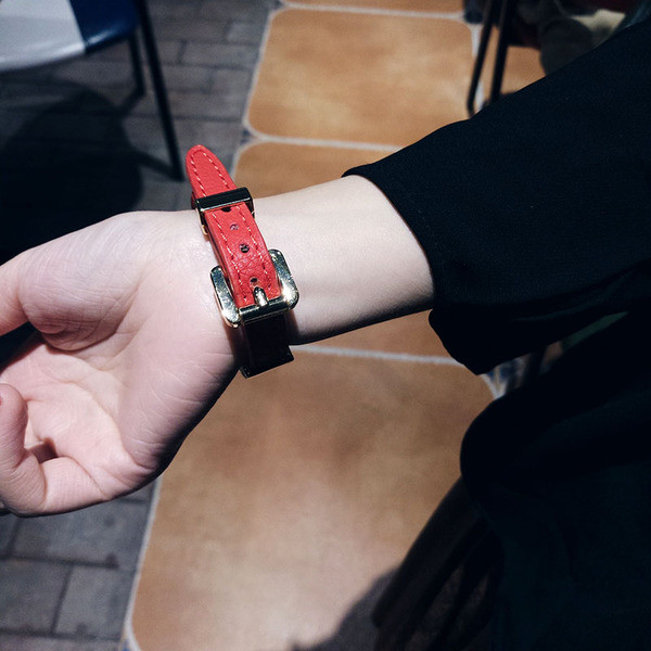 Brățară de zi cu zi pentru femei în negru și roșu