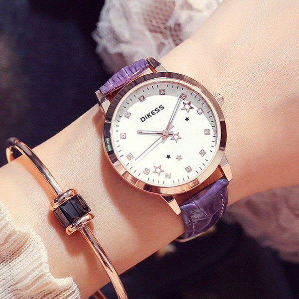 Φωτιστικό ρολογιού από νέο μοντέλο με ζώνη από δέρμα eco