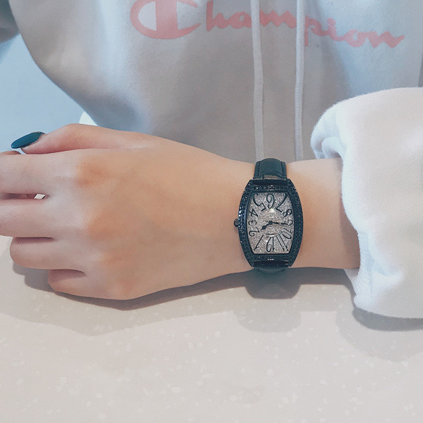 Ceas elegant de dama cu bratara cu curea din piele ecologica