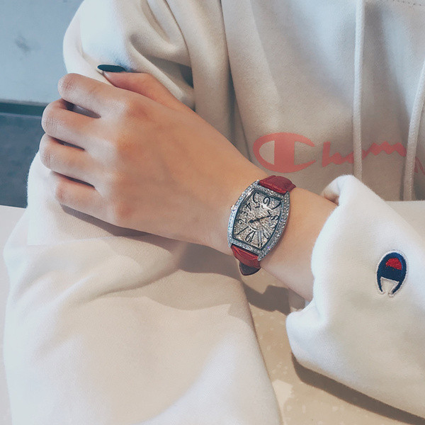 Ceas elegant de dama cu bratara cu curea din piele ecologica