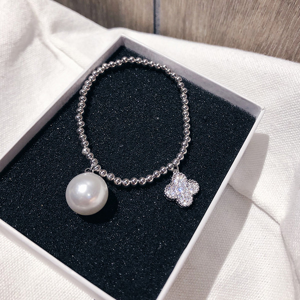 Brățară elegantă de damă cu pietre decorative și perle