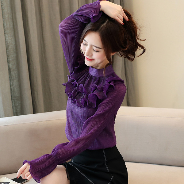 Γυναικεία πουκάμισα με μακριά μανίκια και κολάρο σε σχήμα Ο σε λευκό και πορφυρό χρώμα