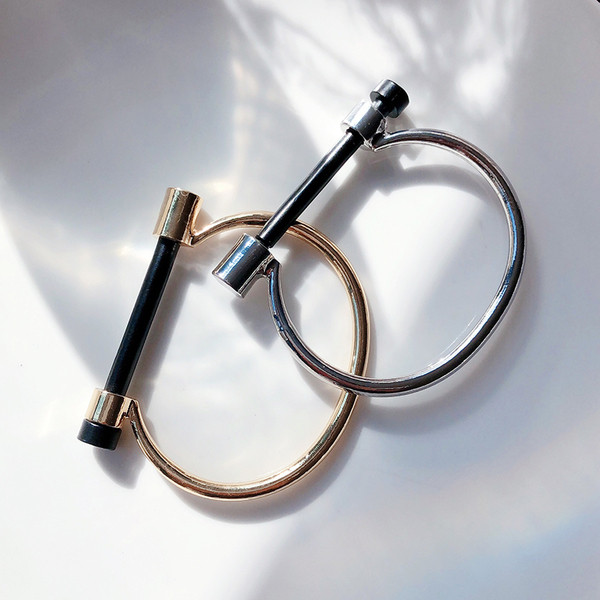 Κυρίες μοντέρνο βραχιόλι σε ασημί και χρυσό χρώμα