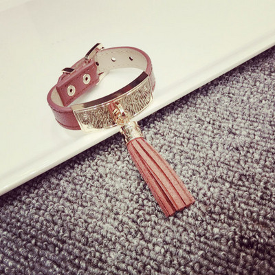 Bratara moderna de dama cu ciucuri in trei culori