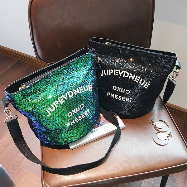 Geanta de dama moderna cu paiete in doua culori