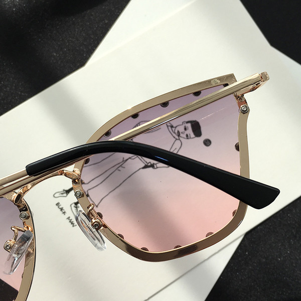 Ochelari de soare eleganti de dama cu decor cu pietre