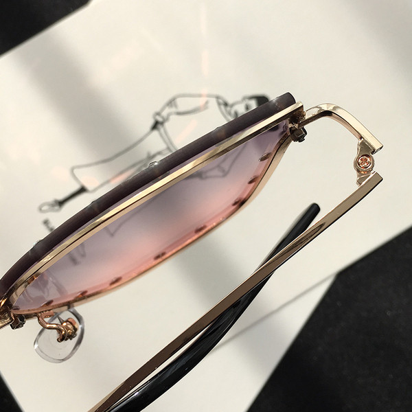 Ochelari de soare eleganti de dama cu decor cu pietre