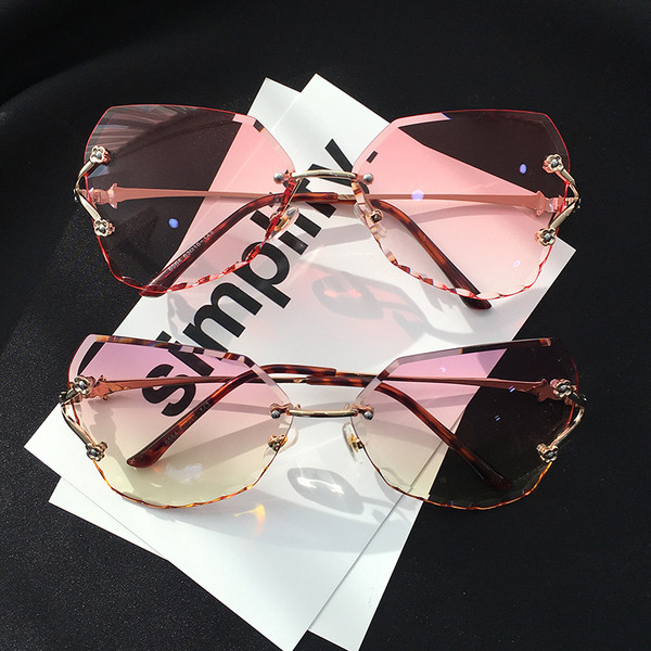 Ochelari eleganti de dama in mai multe culori