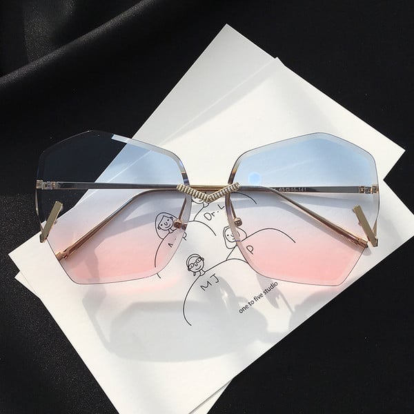 Χτυπήστε μοντέρνα γυαλιά ηλίου σε διάφορα χρώματα