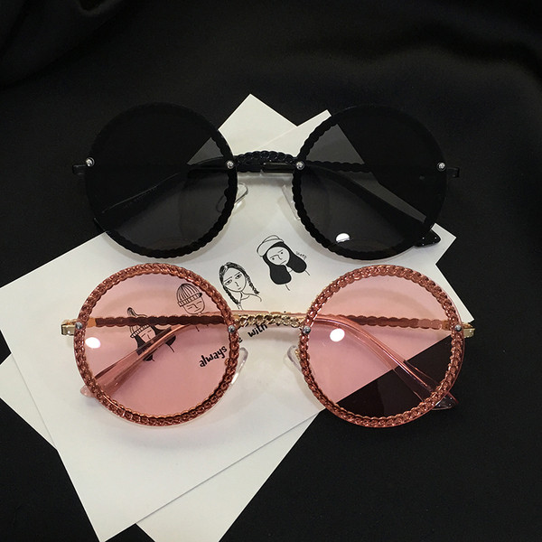 Ochelari de soare de dama cu forma rotunda in mai multe culori