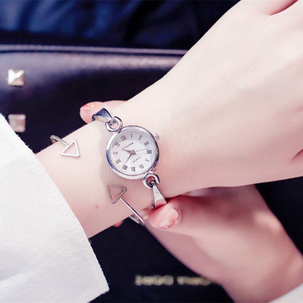 Ceas de damă elegant din metal în mai multe culori