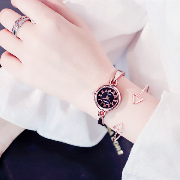 Ceas de damă elegant din metal în mai multe culori