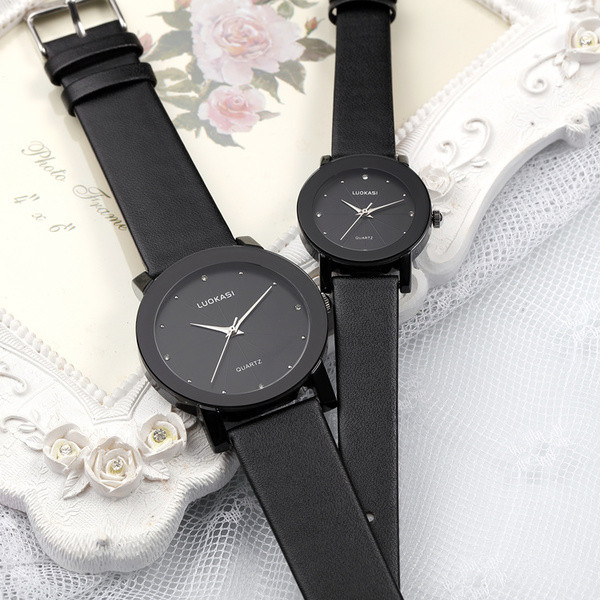 Ceas actual potrivit pentru bărbați și femei în alb-negru