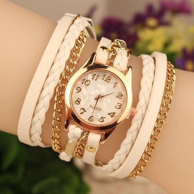 Women`s watch in several colors with a metal chain
