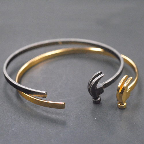 Μοντέρνο μεταλλικό βραχιόλι για άνδρες σε δύο χρώματα