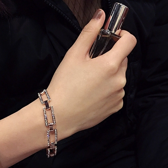 Κυρίες κομψό βραχιόλι με διακοσμητικές πέτρες