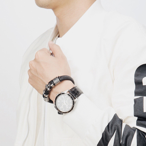 Brățară bărbătească stilată din piele ecologică cu elemente metalice