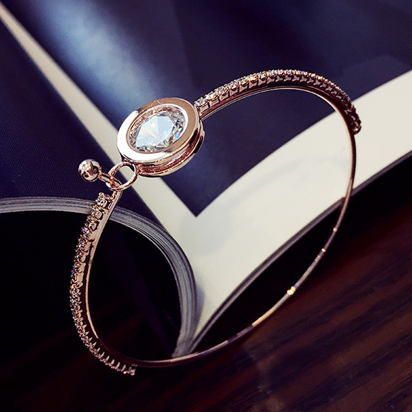 Brățară elegantă de damă cu pietre în două culori