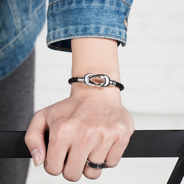 Brățară bărbătească elegantă cu nod de metal