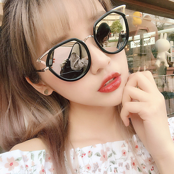 Ochelari de soare de damă cu oglindă