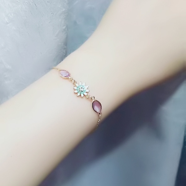 Κυρίες μοντέρνο βραχιόλι με πέτρες σε τρία χρώματα