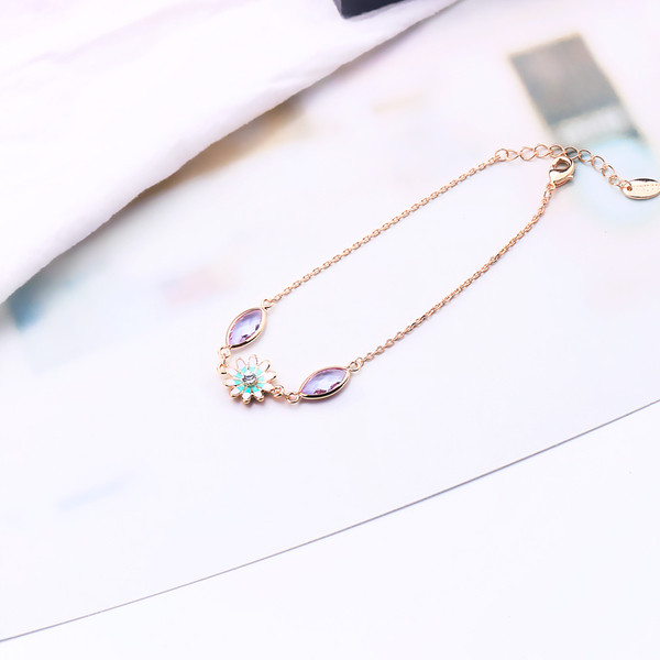 Κυρίες μοντέρνο βραχιόλι με πέτρες σε τρία χρώματα