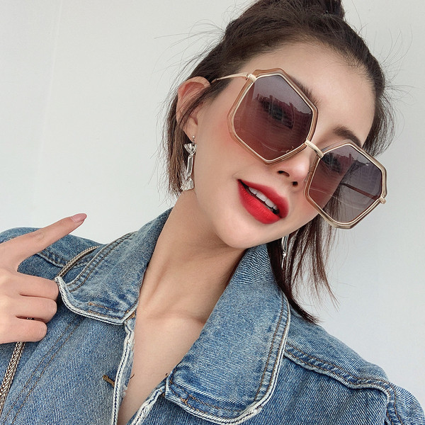 Hit ochelarii de soare moderni pentru femei în trei culori