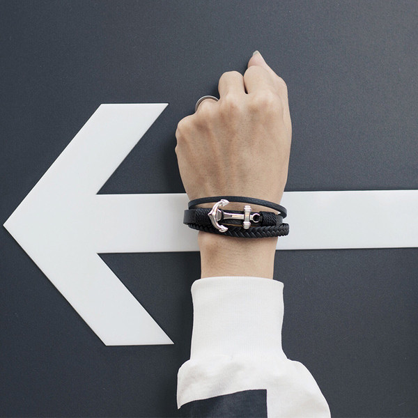 Bratara barbateasca casual din piele ecologica de culoare neagra cu element metalic