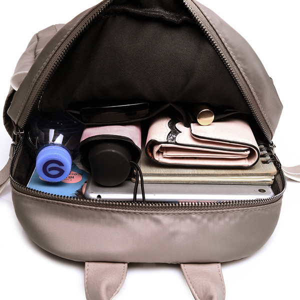 Rucsac de zi cu zi pentru femei în trei culori - negru gri roșu