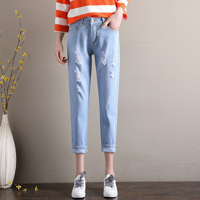 Jelenlegi női farmer két modellben - két színben