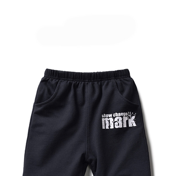 Περιστασιακά σορτς για αγόρια με επιγραφή