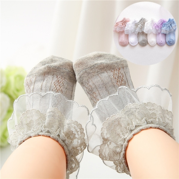 Σετ από τέσσερις κάλτσες με δαντέλες για κορίτσια