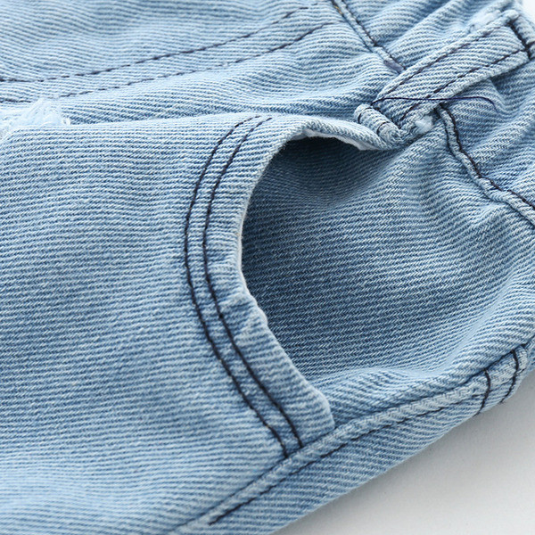 Pantaloni scurți din denim pentru băieți cu motive rupte