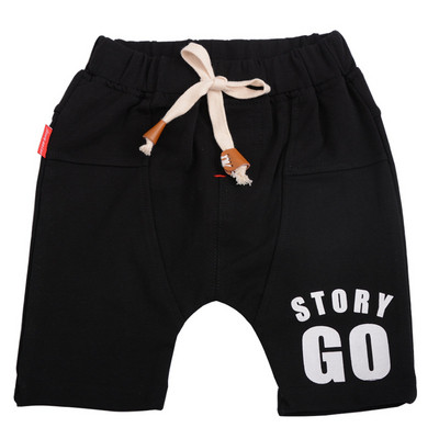 Μοντέρνα σορτς για αγόρια με συνδέσμους και επιγραφή