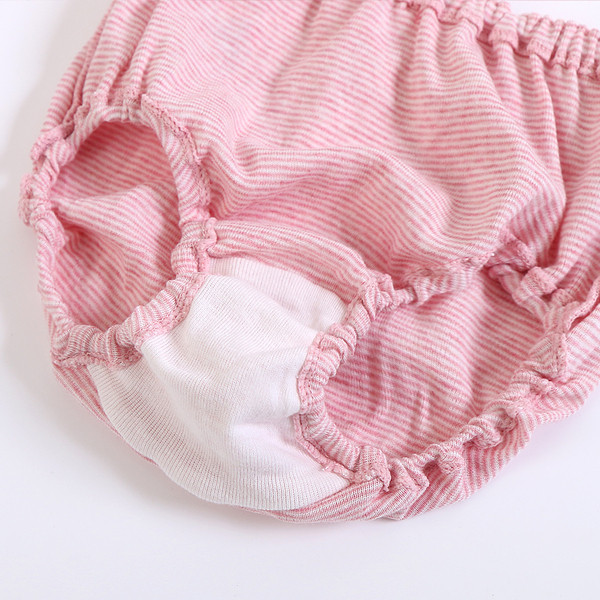 Gyerek pamut alsónemű szett két darabból, alkalmas lányoknak és fiúknak