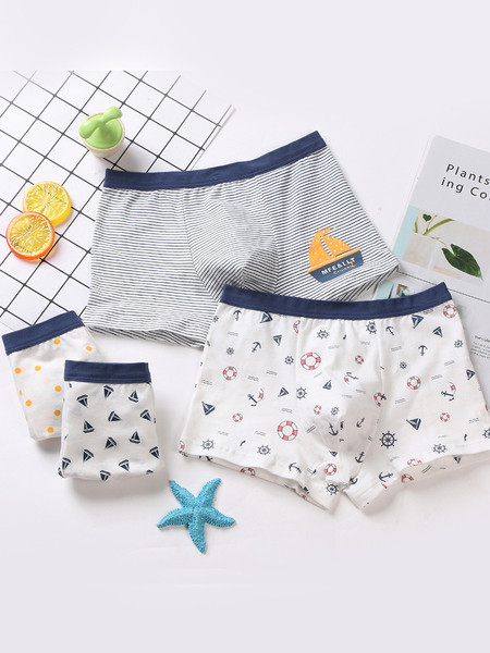 Μπότες αγοριών αγοριών με τετράγωνα μήλα