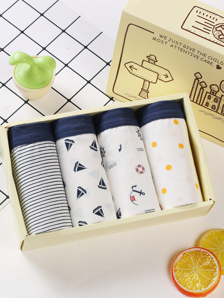 Μπότες αγοριών αγοριών με τετράγωνα μήλα