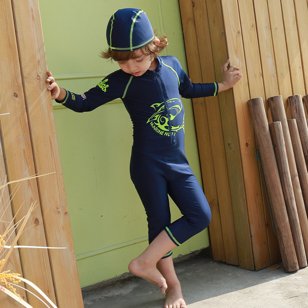 Costum de baie intreg pentru copii de culoare inchisa cu aplicatie