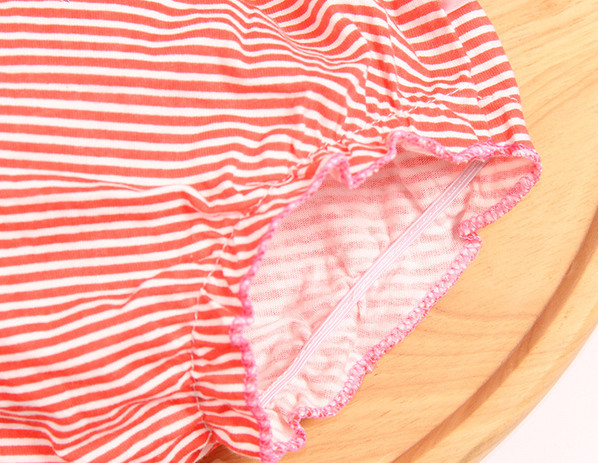 Négy gyermek fehérnemű szett lányoknak két modellben