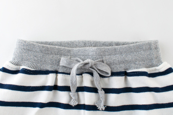 Pantaloni scurți pentru copii cu cravată pentru băieți