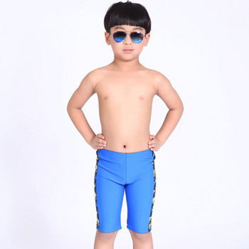 Παιδικά υποδήματα παιδικών ποδιών με μπλε χρώμα για αγόρια