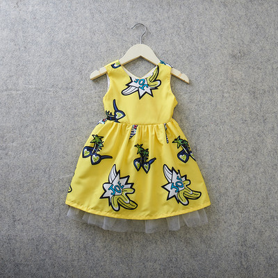 ÚJ Aktuális gyerekruha szabású modell színes motívumokkal és tüllel