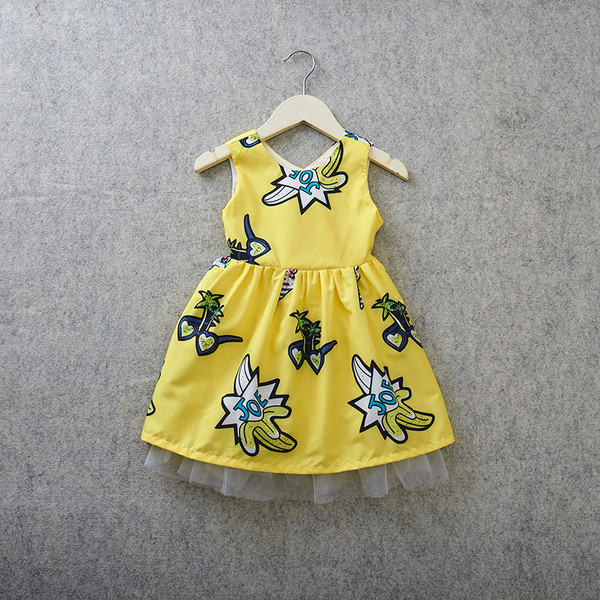 ÚJ Aktuális gyerekruha szabású modell színes motívumokkal és tüllel