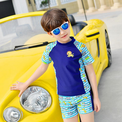 Gyermek fürdőruha fiúknak rátéttel, két színben