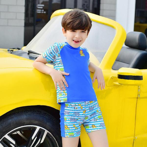 Gyermek fürdőruha fiúknak rátéttel, két színben