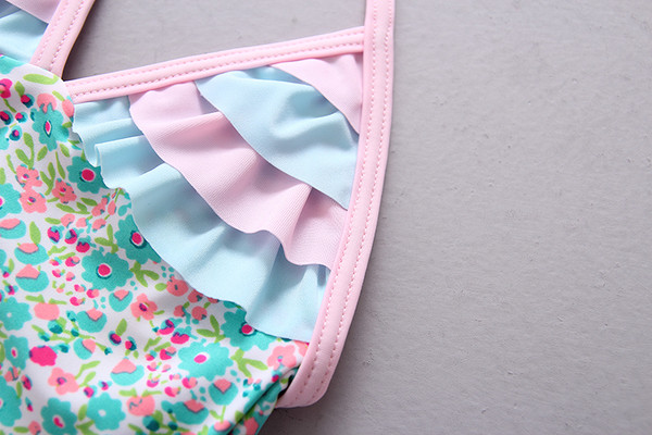 Μοντέρνα μαγιό για όλους τους σκοπούς για κορίτσια με φυτικά κίνητρα