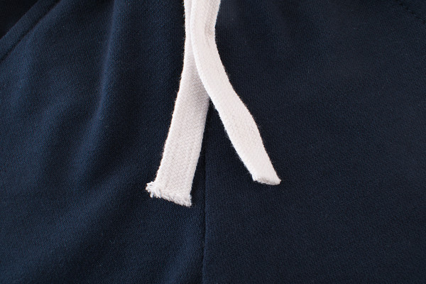 Pantaloni scurți moderni pentru baieti in doua culori cu cravate