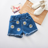 Modern, rövid gyerekfarmer lányoknak színes hímzéssel