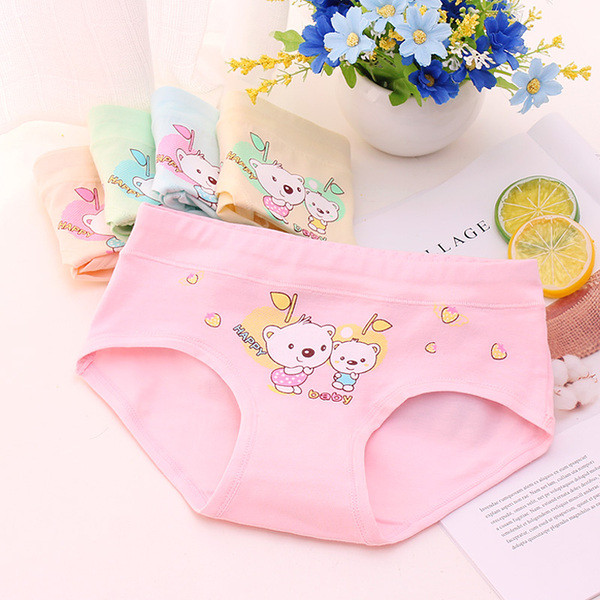 Σετ τεσσάρων παιδικών εσώρουχων με διαφορετικά χρώματα - δύο μοντέλα